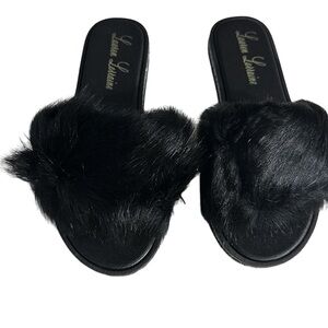 NIB Lauren Lorraine slippers faux fur sandals, size 10 ￼